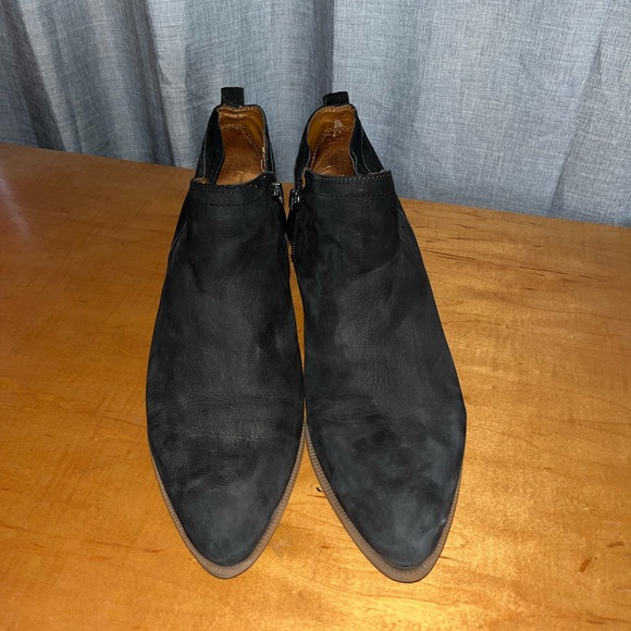 Women's Black Suede Ankle Boots Size 8.5 - Picture 7 of 7